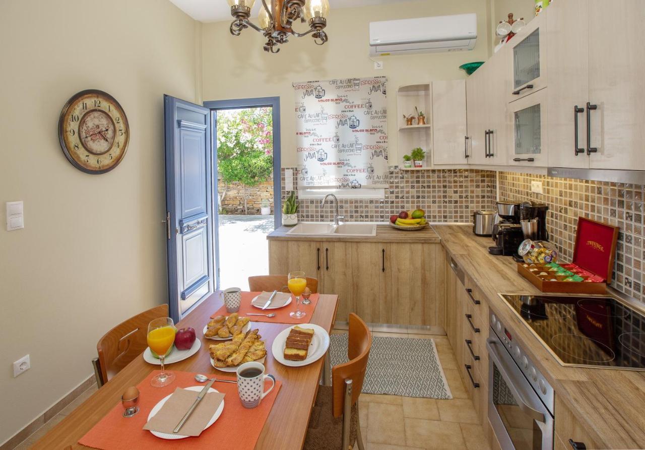 Ruby'S Summer House With Spacious Garden And Free Parking Gavrio Extérieur photo