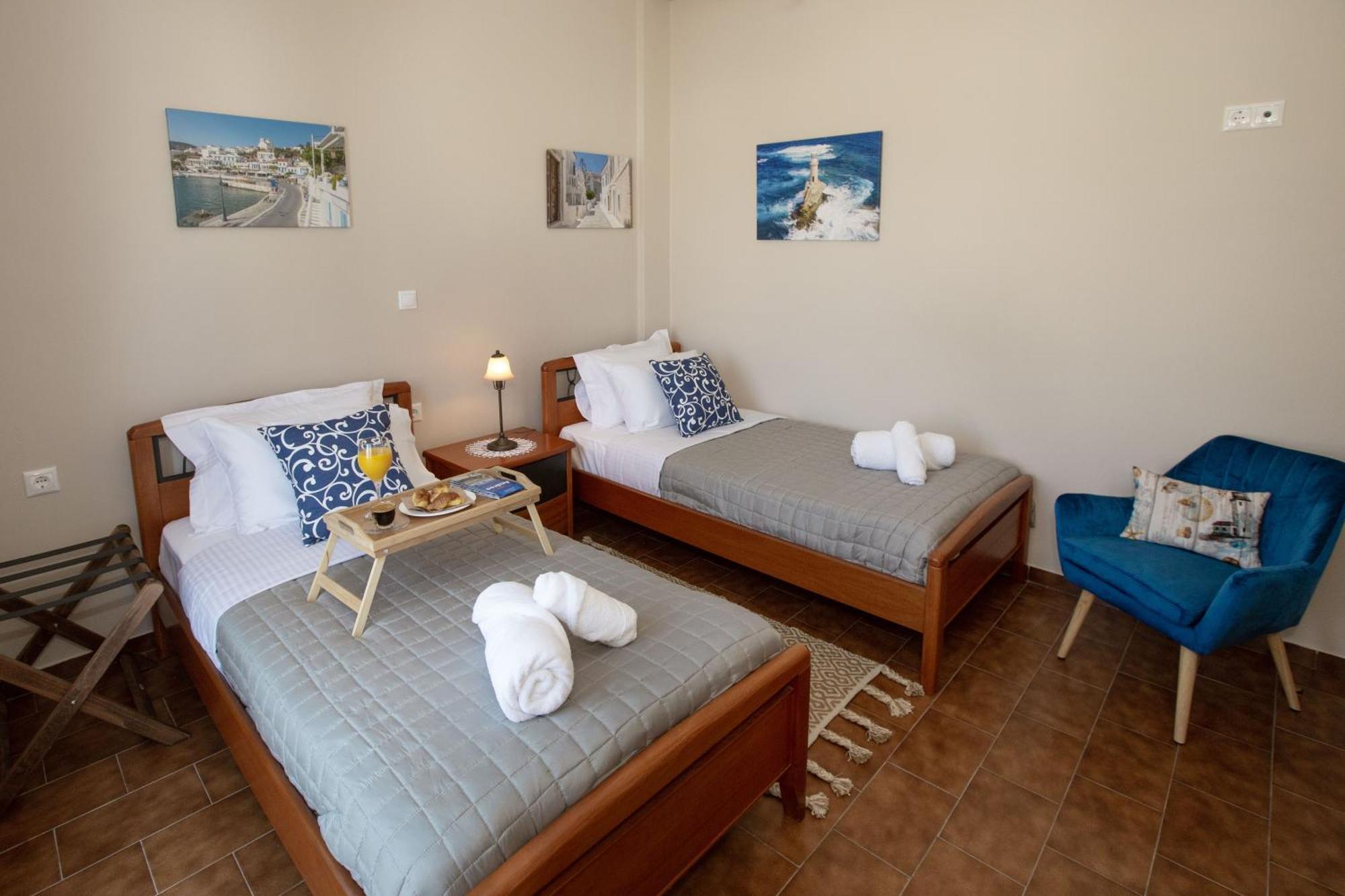 Ruby'S Summer House With Spacious Garden And Free Parking Gavrio Extérieur photo