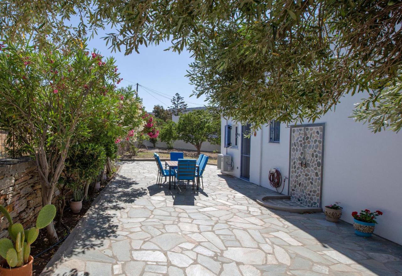 Ruby'S Summer House With Spacious Garden And Free Parking Gavrio Extérieur photo