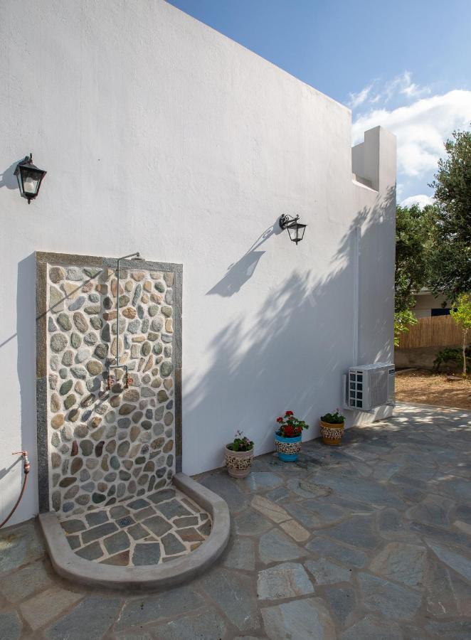 Ruby'S Summer House With Spacious Garden And Free Parking Gavrio Extérieur photo