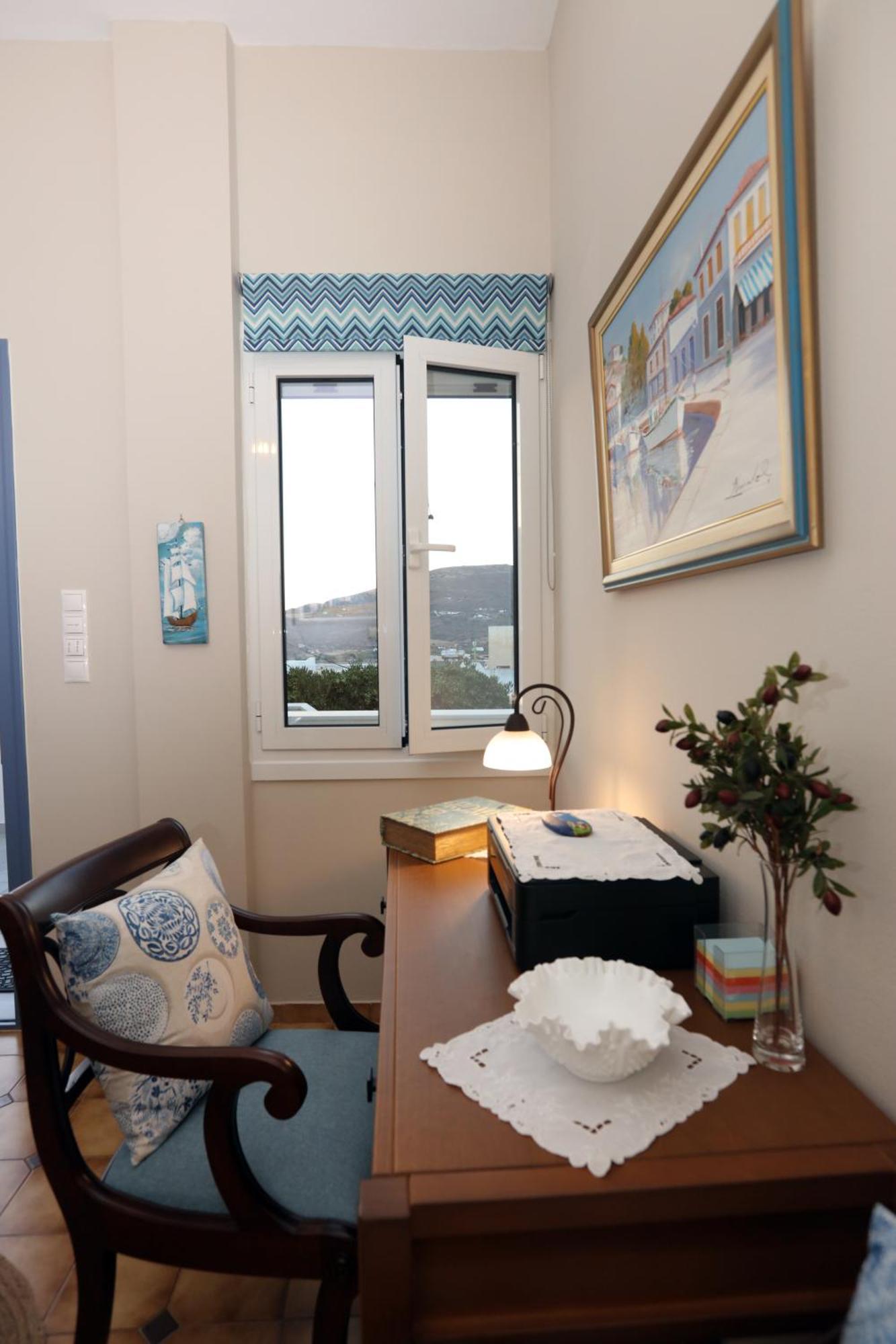 Ruby'S Summer House With Spacious Garden And Free Parking Gavrio Extérieur photo